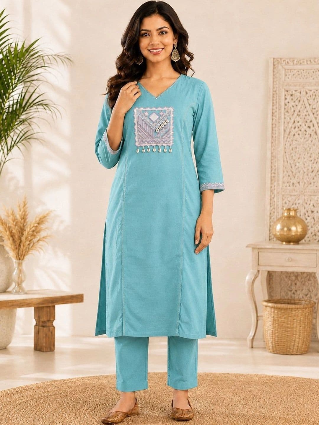 DIVASTRI Women Ethnic Motifs Embroidered Regular Mirror Work Pure Cotton Kurta with Trousers thumbnail 3