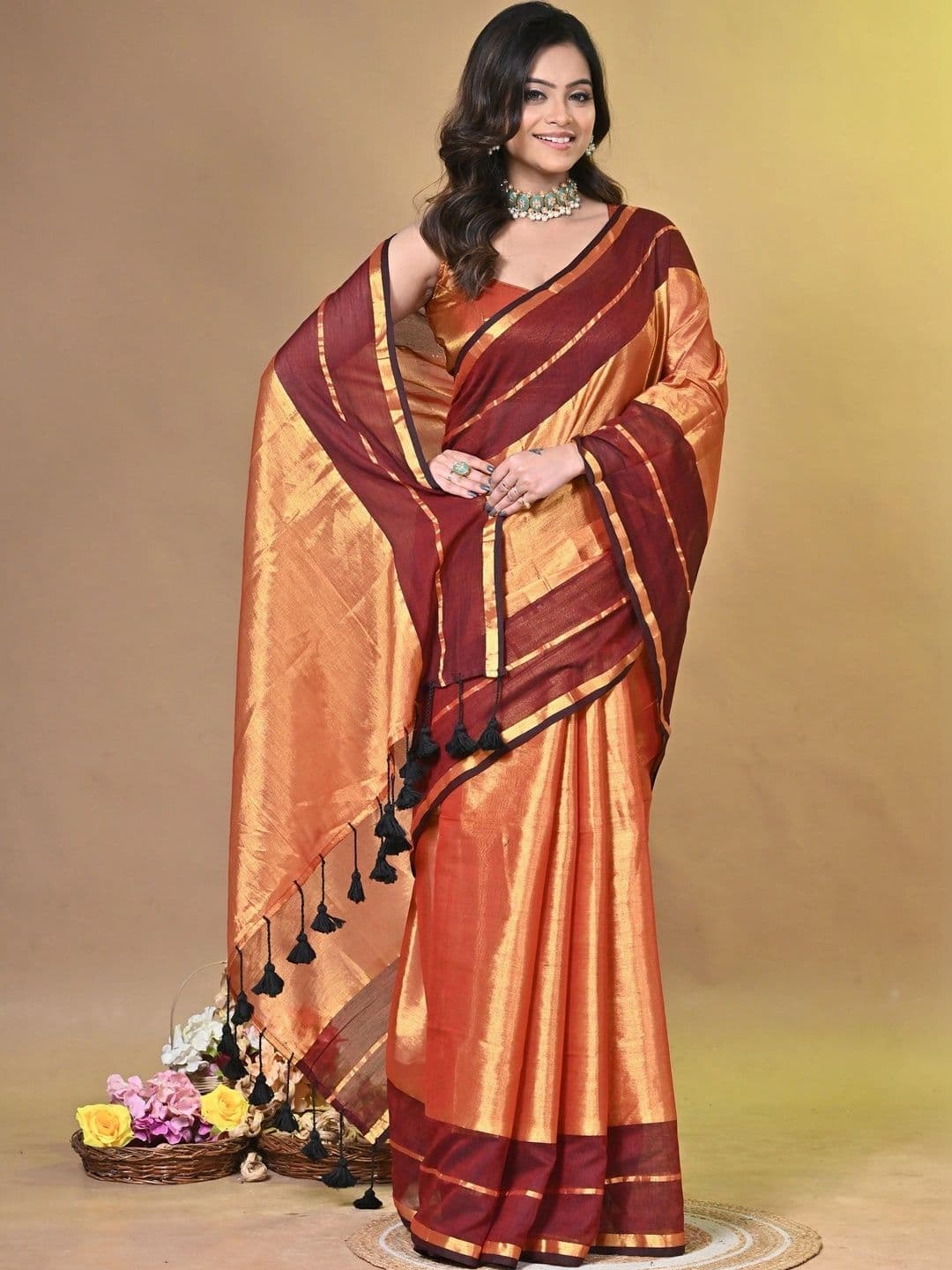 SAANTHA Tissue Saree thumbnail 3