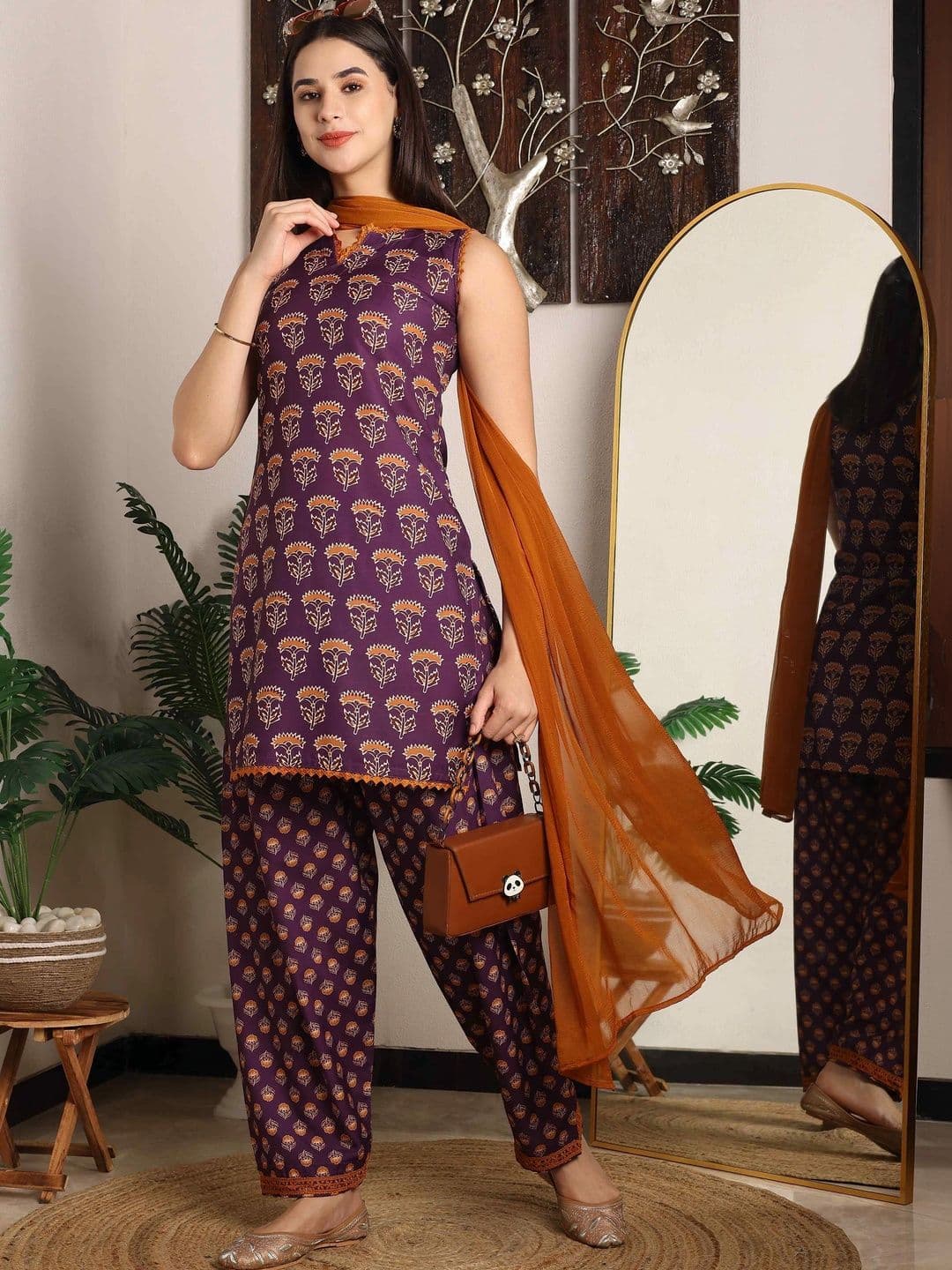 TextileNow Women Ethnic Motifs Printed Regular Pure Cotton Kurta with Patiala & With Dupatta thumbnail 2