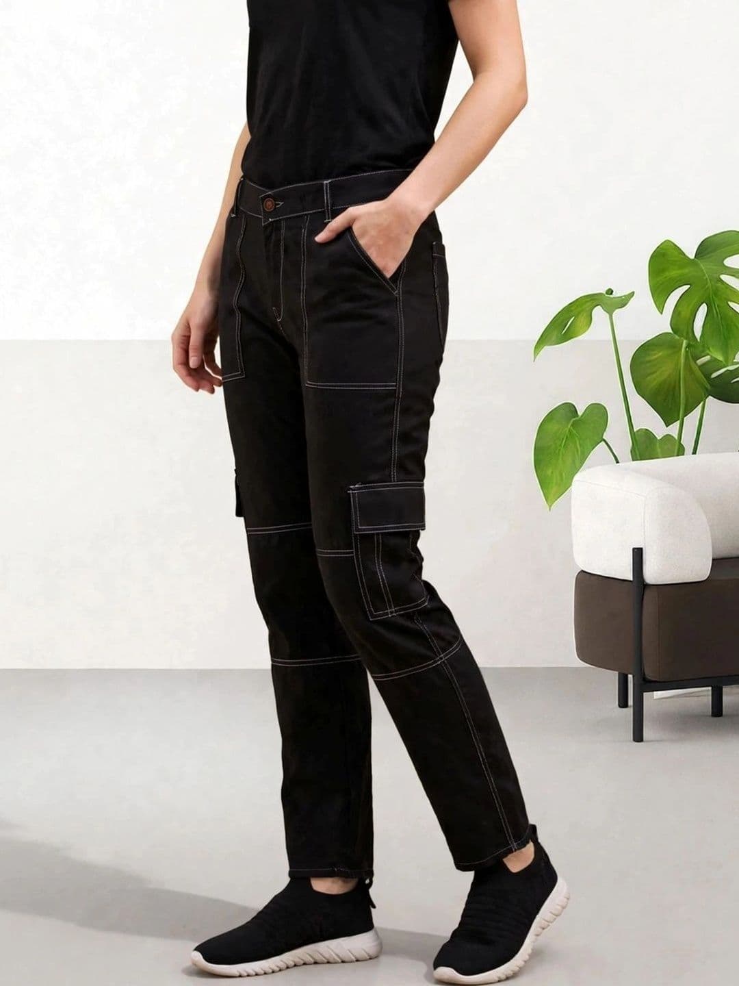 SZN Women Mid-Rise Cargo Jeans thumbnail 4