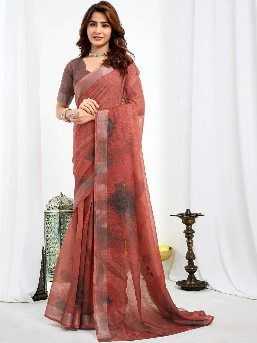 Satrani Floral Zari Pure Linen Designer Saree - view 1