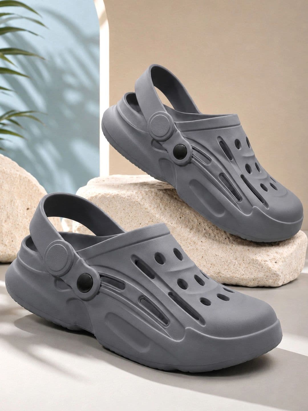 Layasa Men Clogs - view 1