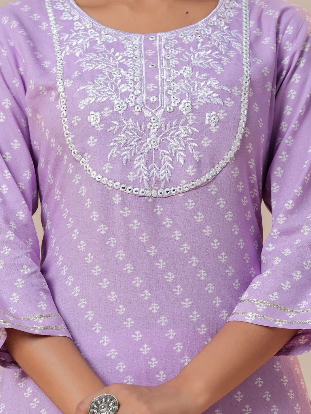 JAIPUR SARAI Women Ethnic Motifs Printed Thread Work Kurta thumbnail 4