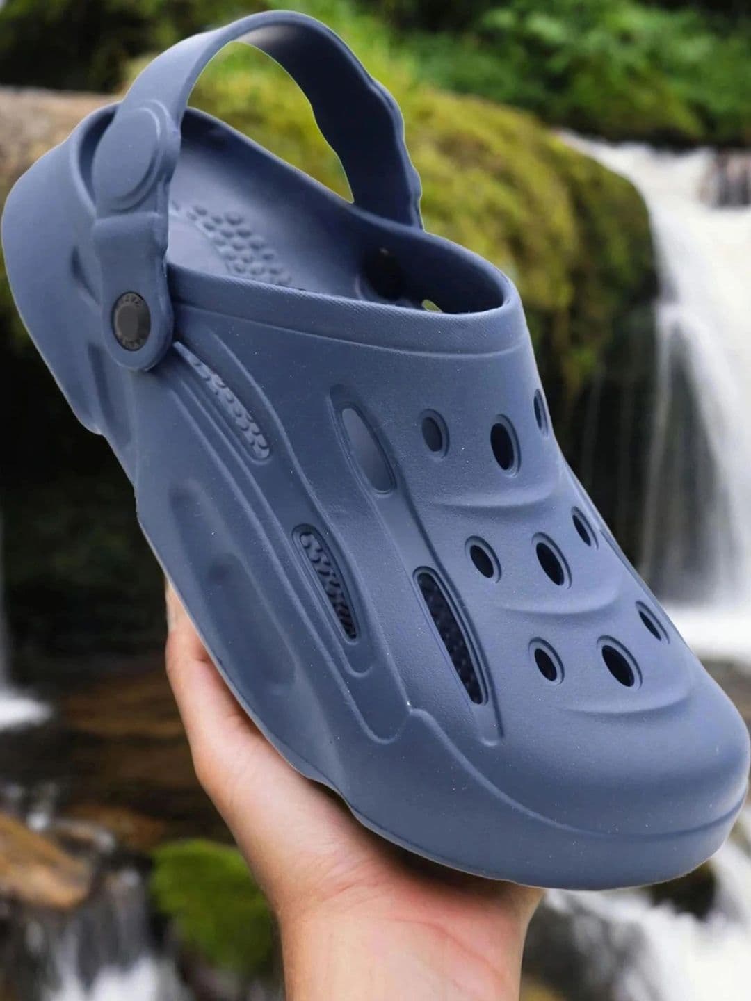 Layasa Men Clogs thumbnail 2