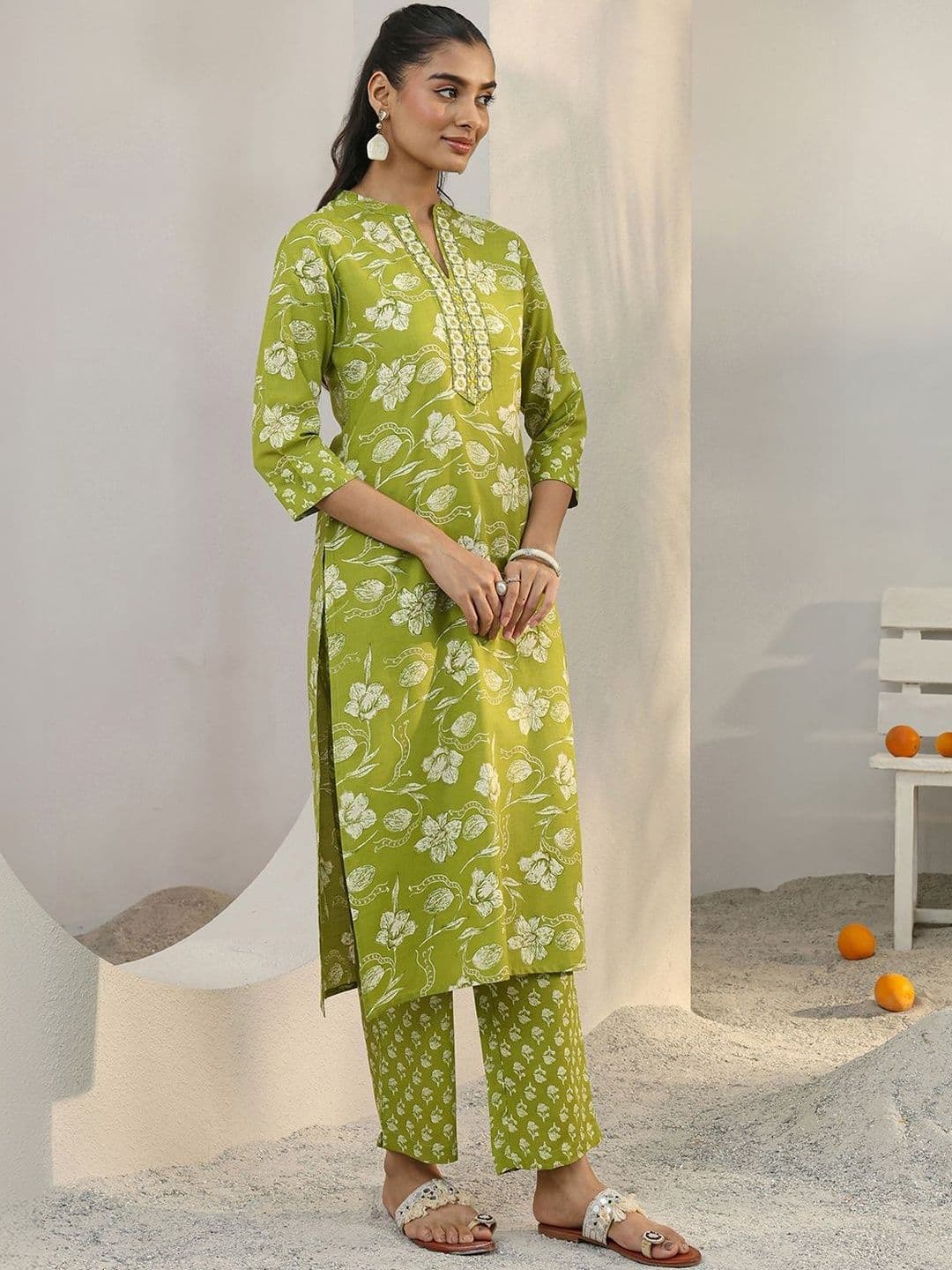 Gerua By Libas Libas Green Floral Printed Cotton Blend Straight Suit Set With Dupatta thumbnail 7