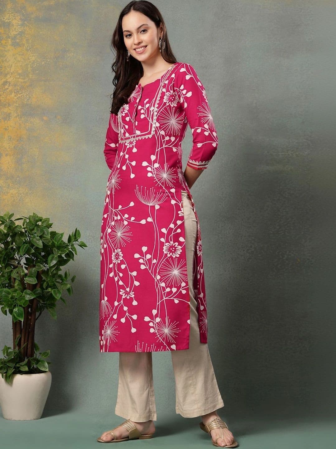 God Bless Women Floral Printed Floral Kurta thumbnail 5