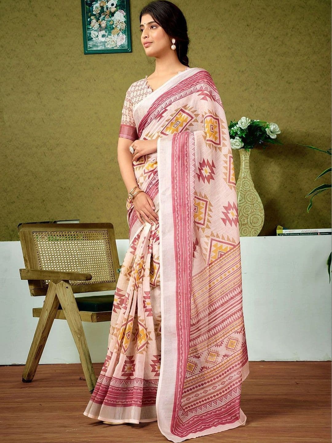 Satrani Zari Pure Linen Designer Saree thumbnail 4
