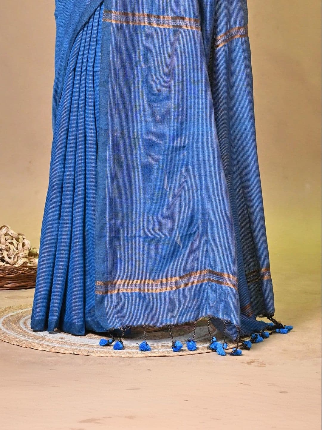 SAANTHA Tissue Saree thumbnail 2