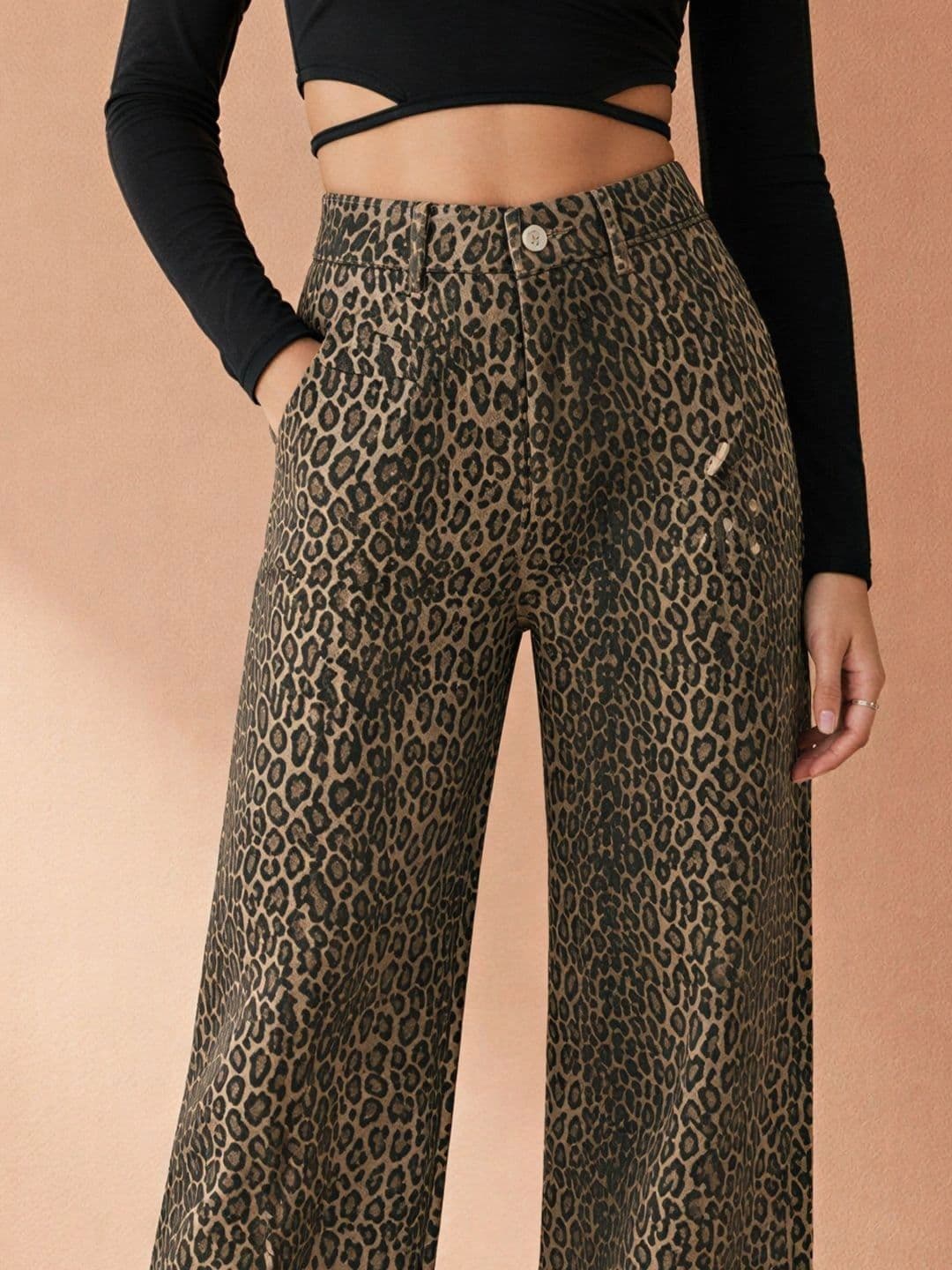 ATELIER REBEL Women Relaxed Fit Mid-Rise Light Fade Jeans thumbnail 7