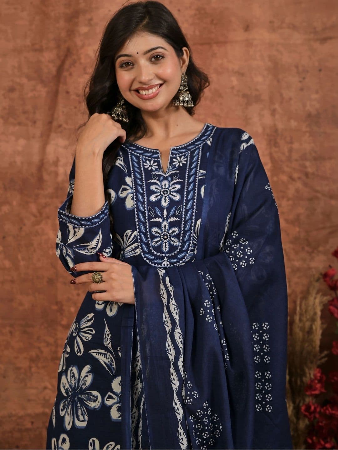Yashee Women Floral Printed Regular Pure Cotton Kurta with Palazzos & With Dupatta - view 1