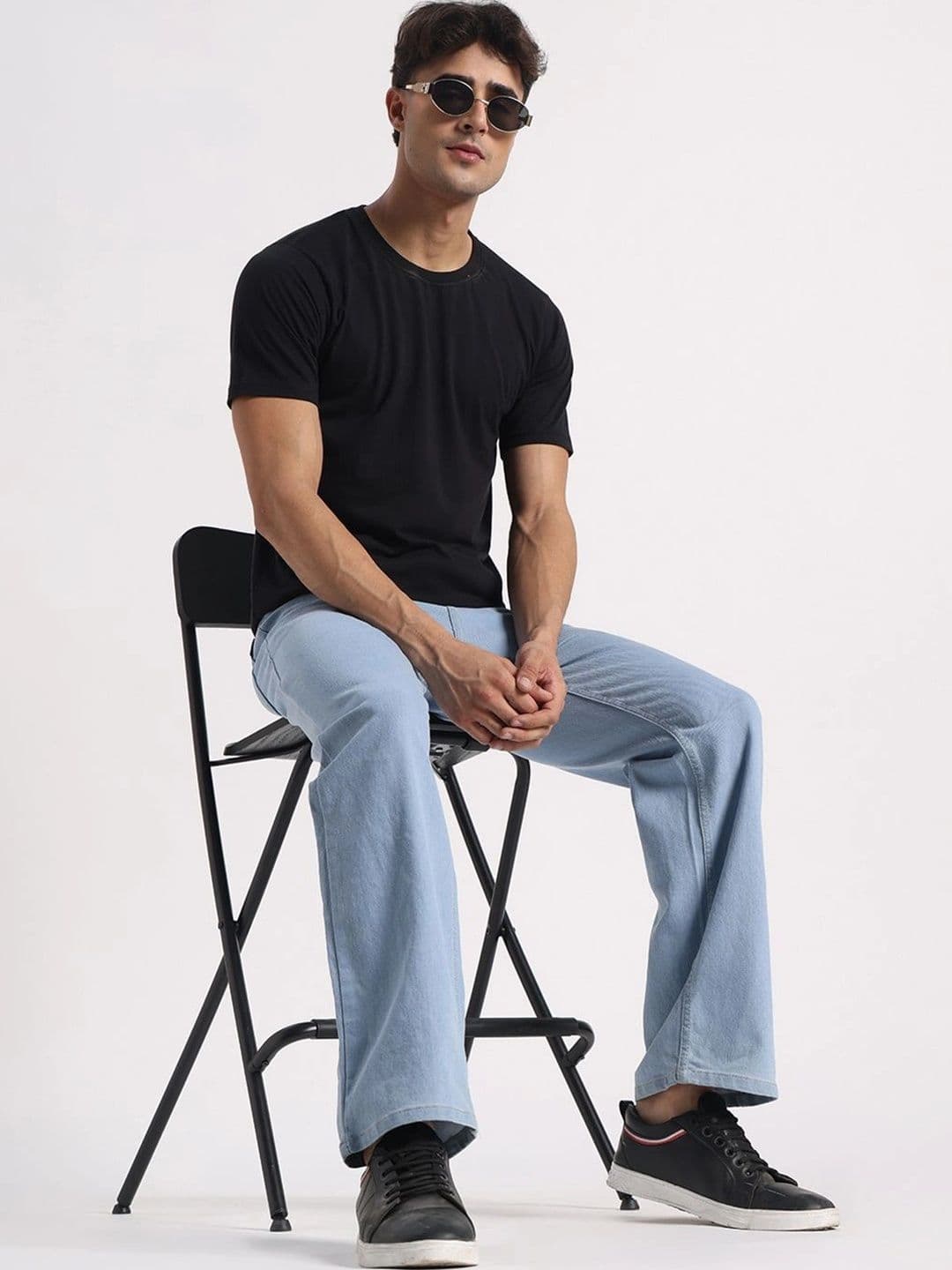 SYNZO Men Relaxed Fit Mid-Rise Light Fade Stretchable Jeans thumbnail 3