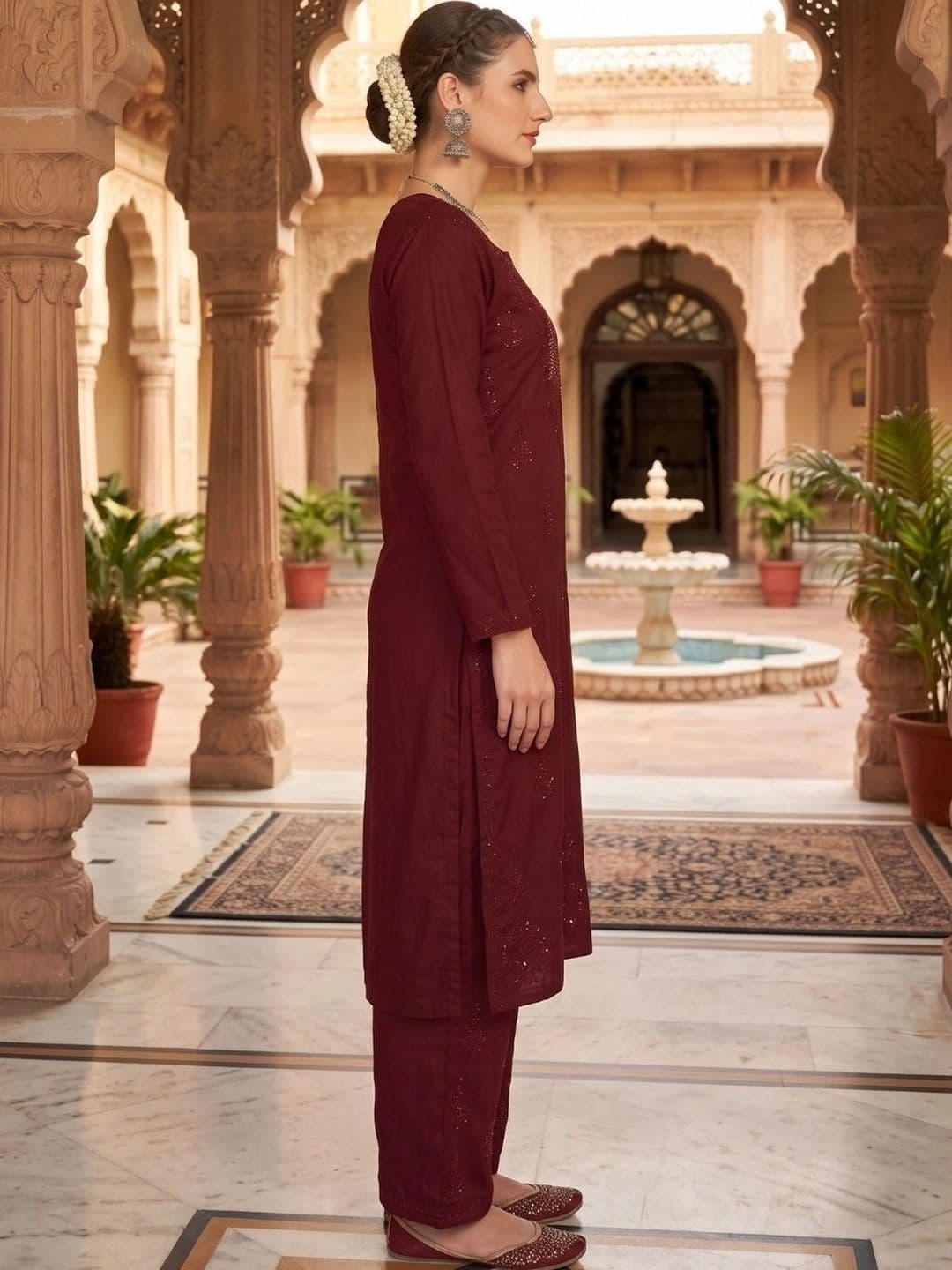Meiraas Studios Women Ethnic Motifs Embroidered Regular Thread Work Kurta with Palazzos thumbnail 4