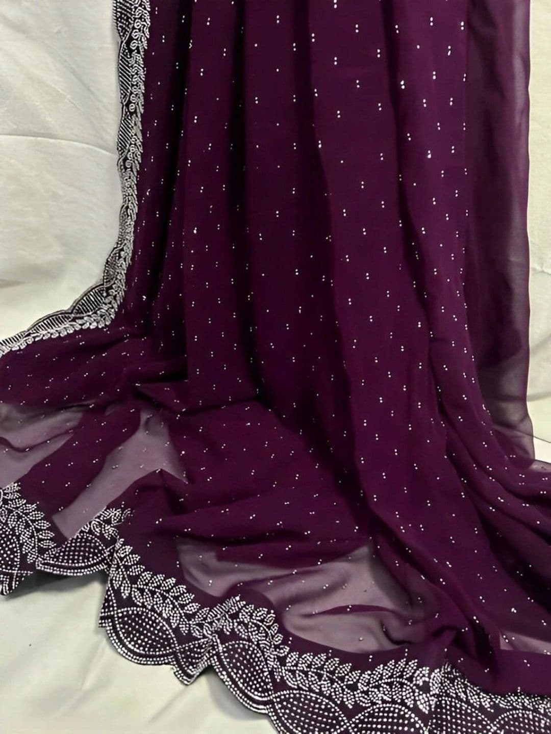 RENBRIZA Embellished Poly Georgette Saree thumbnail 7