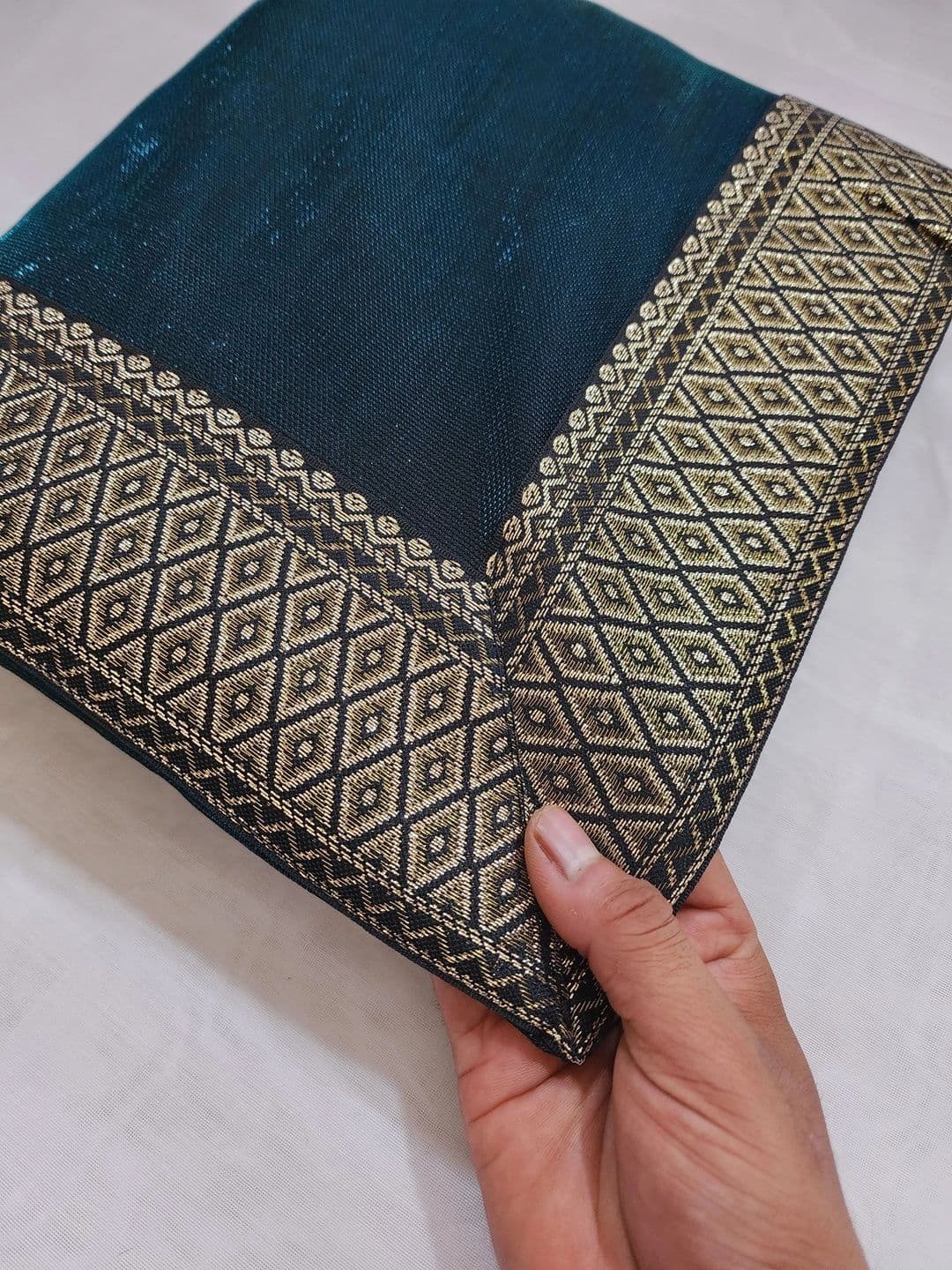 RENBRIZA Woven Design Zari Saree thumbnail 3