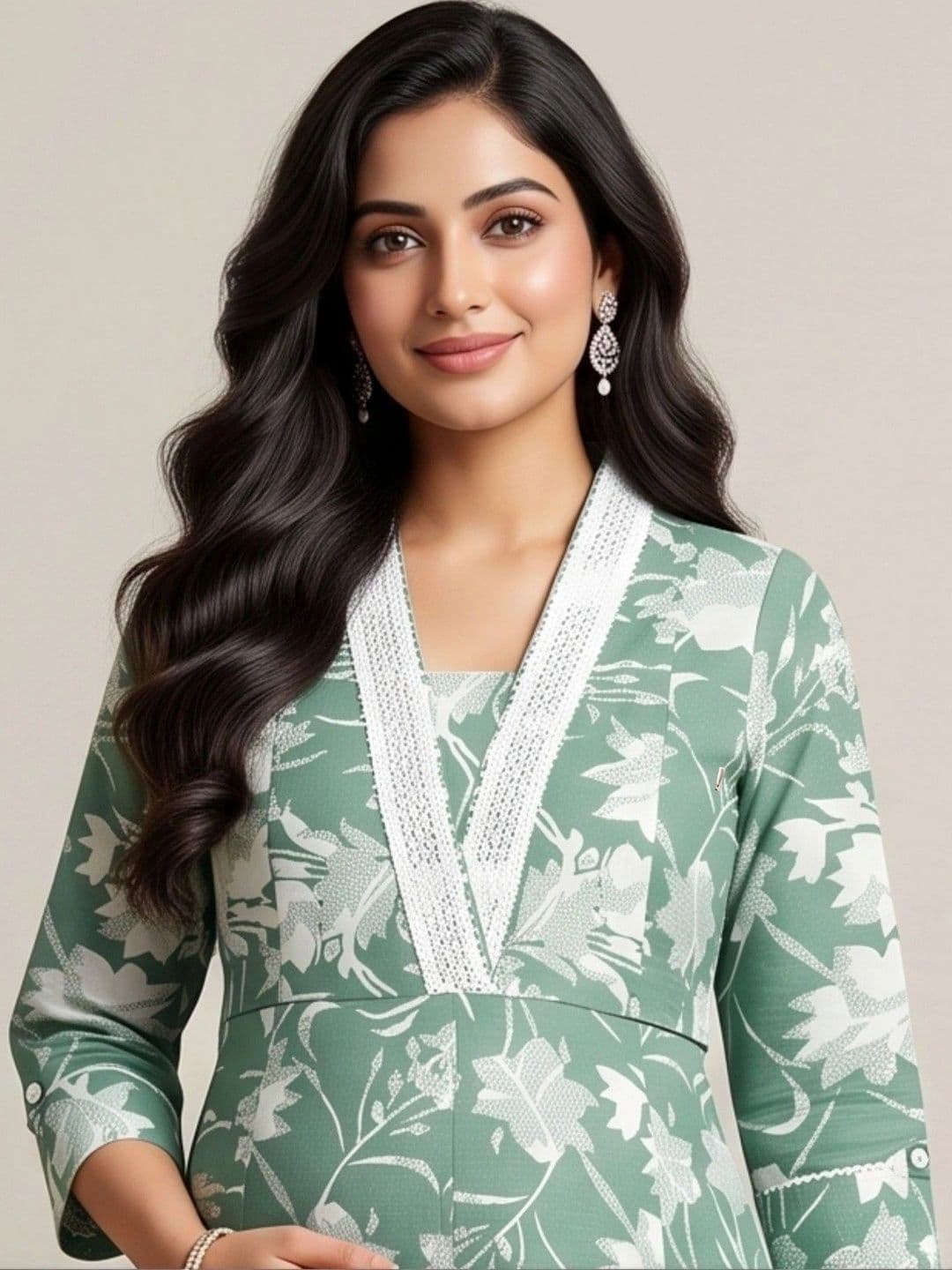 DUMMY SHAPE Women Floral Printed Empire Kurta with Trousers thumbnail 4