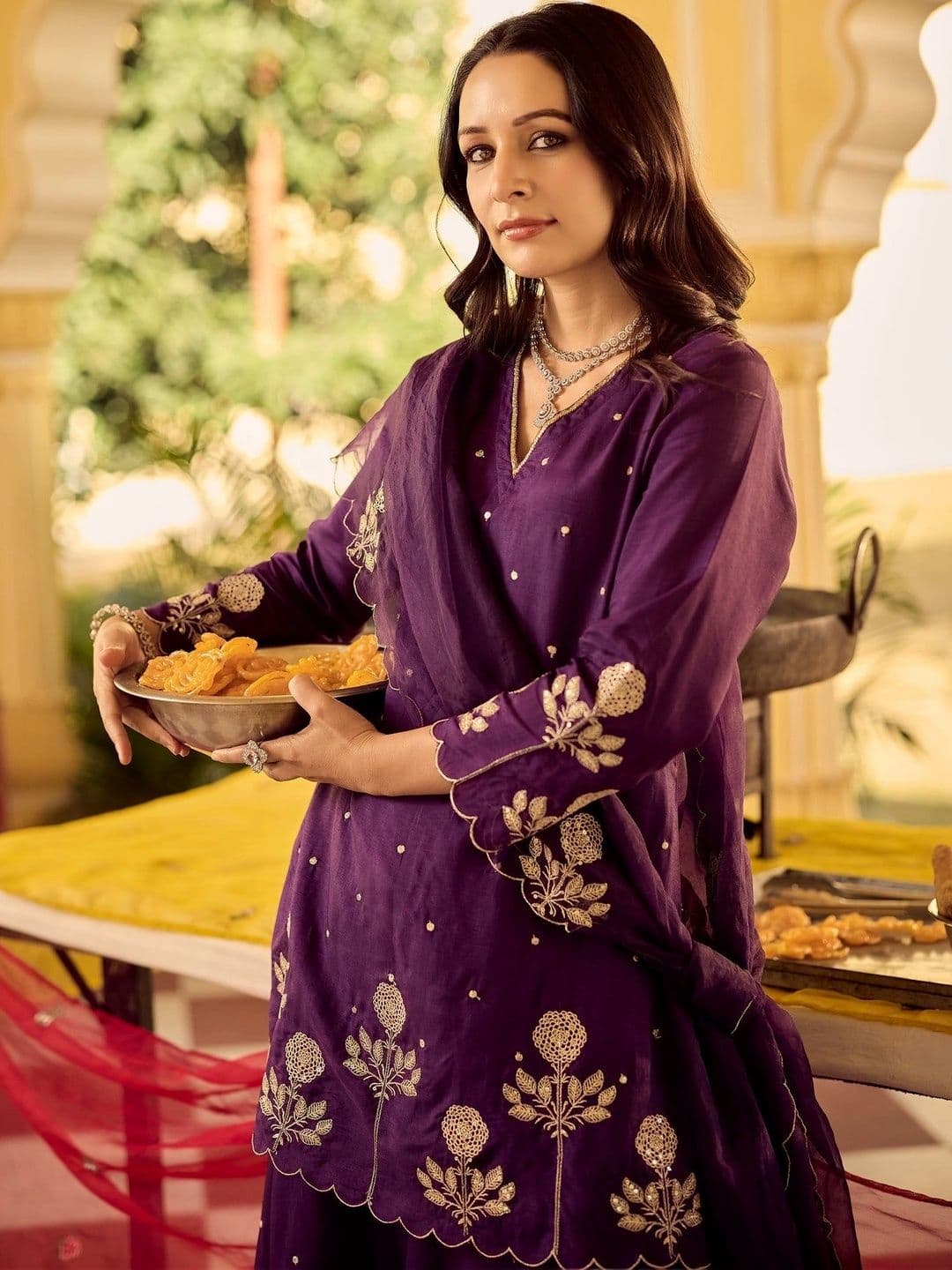 Aeristo Women Ethnic Motifs Embroidered Regular Thread Work Chanderi Silk Kurta with Sharara & With Dupatta thumbnail 6