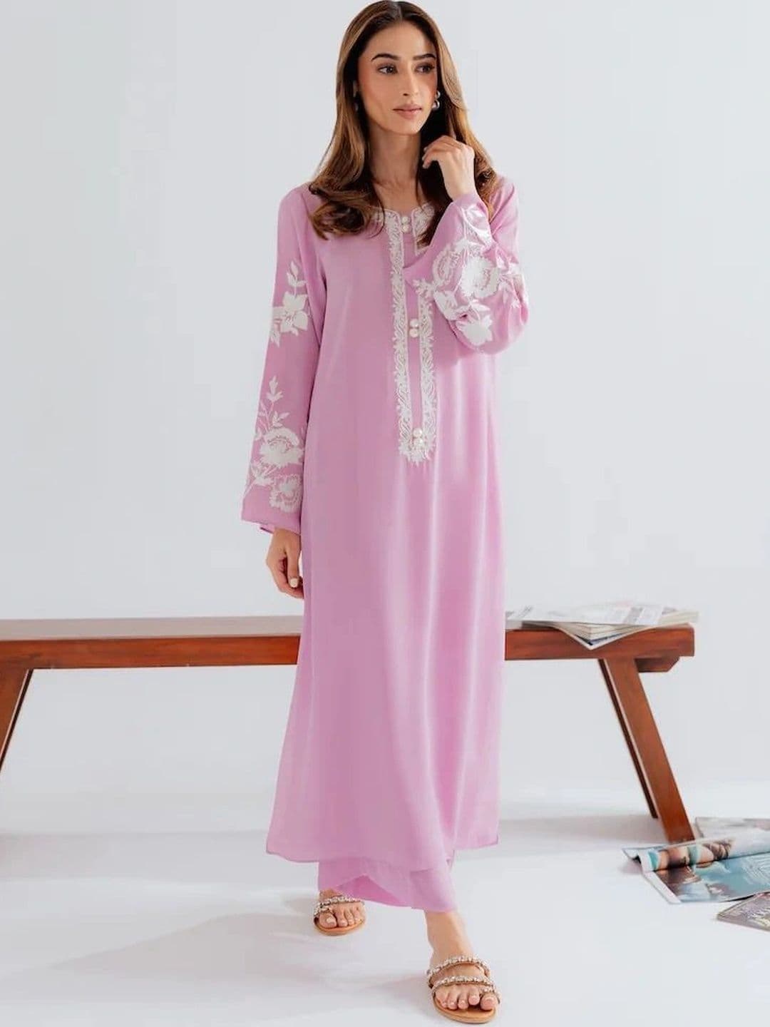 Aeristo Women Ethnic Motifs Embroidered Regular Thread Work Chanderi Silk Kurta with Palazzos thumbnail 2