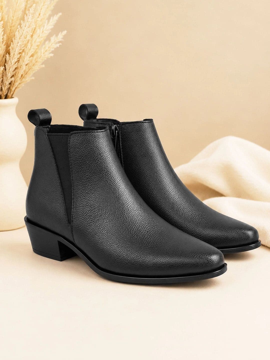 The Roadster Lifestyle Co Women Textured Pointed Toe Zip Chelsea Boots thumbnail 7
