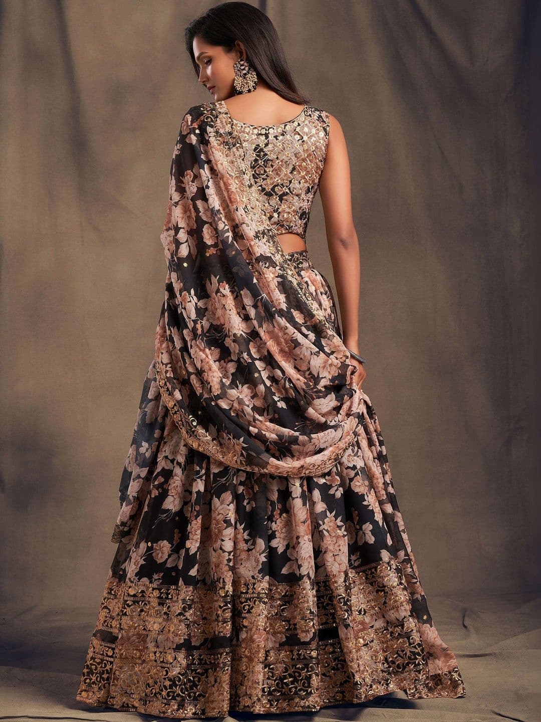 Zeel Clothing Embellished Sequinned Semi-Stitched Lehenga & Unstitched Blouse With Dupatta thumbnail 6