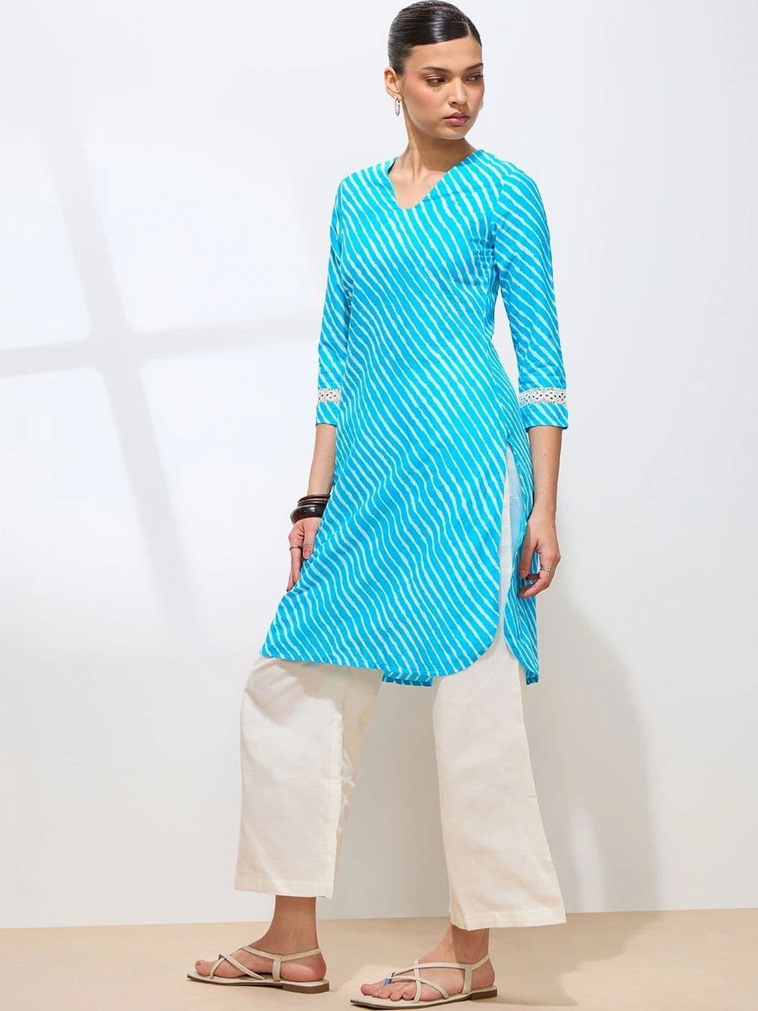 Saanjh Women Printed Kurta thumbnail 3