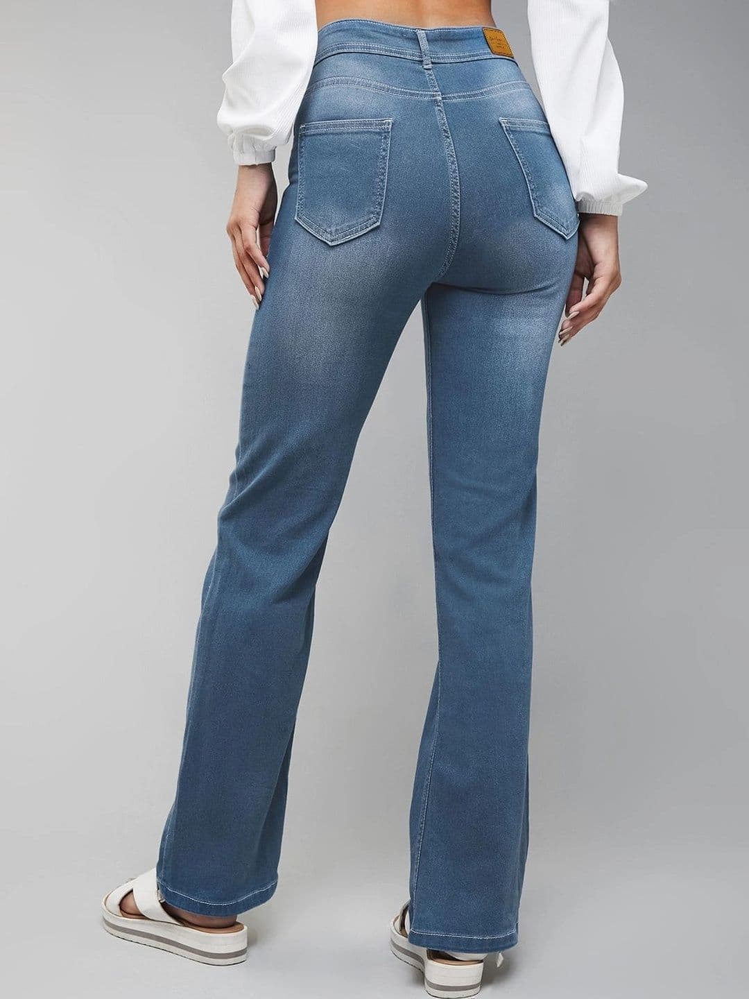 Mast & Harbour Women Wide Leg Mid-Rise Light Fade Stretchable Jeans thumbnail 3