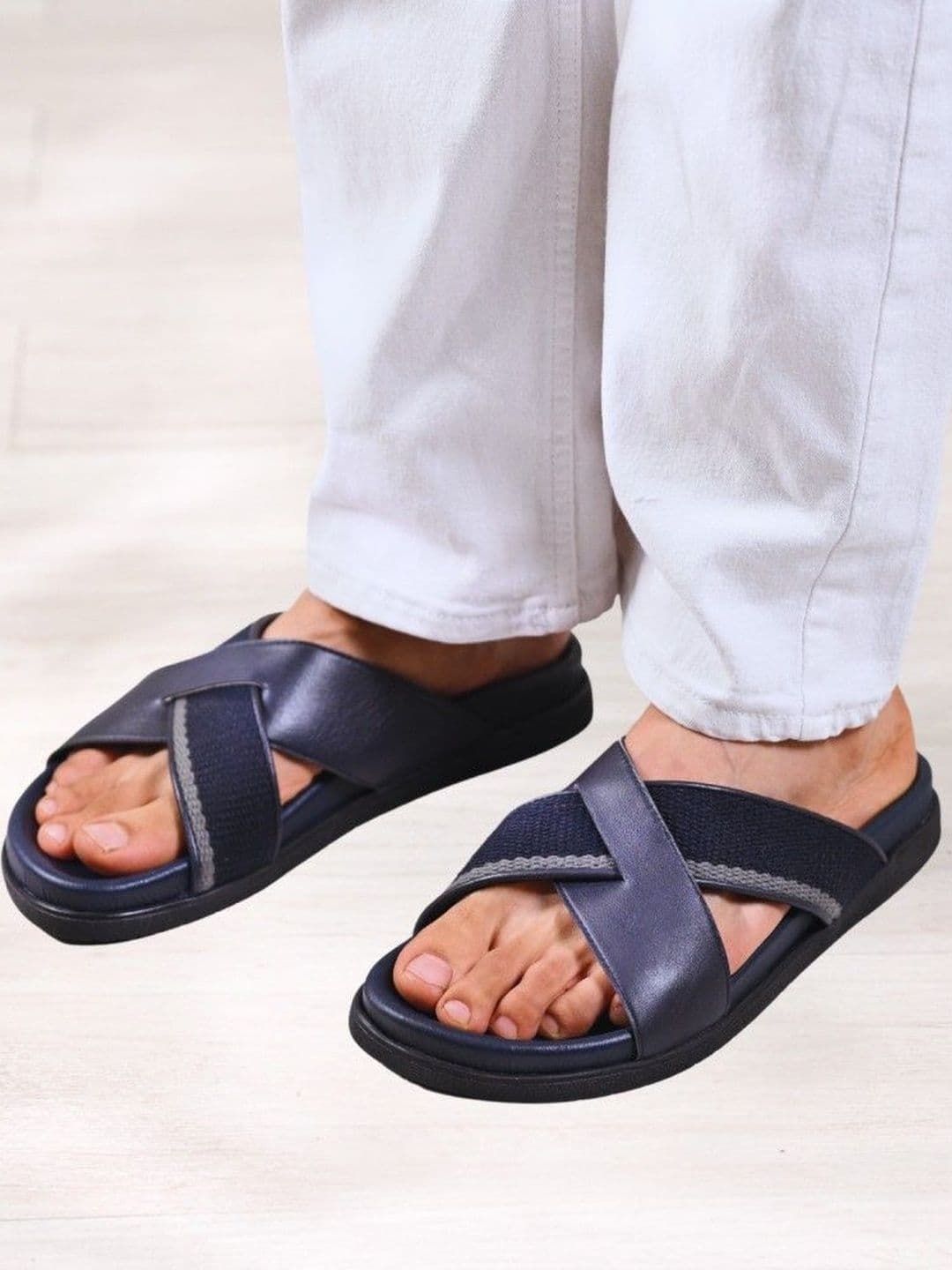 Zanzibar Living Men Slip-On thumbnail 7
