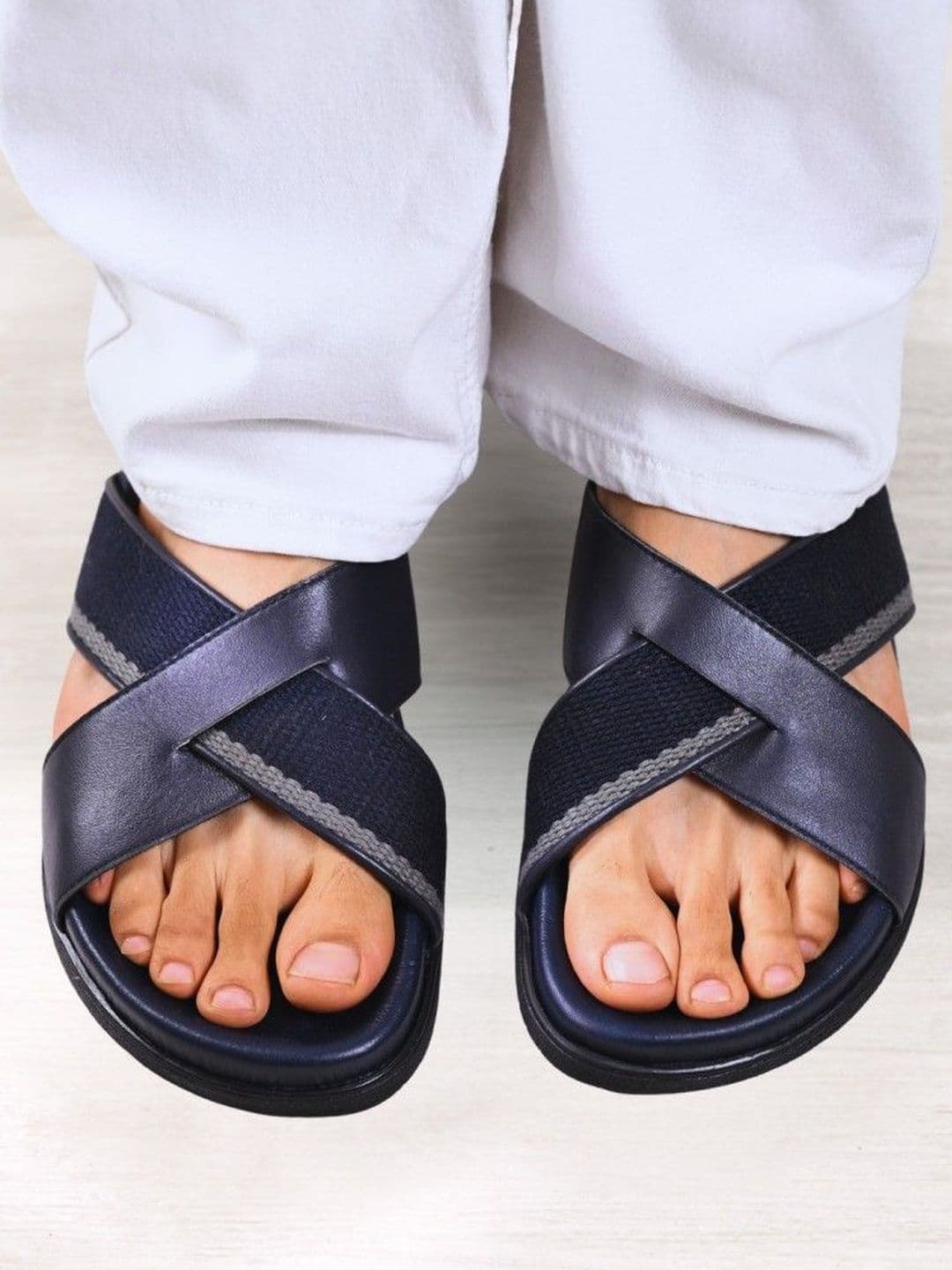 Zanzibar Living Men Slip-On - view 1