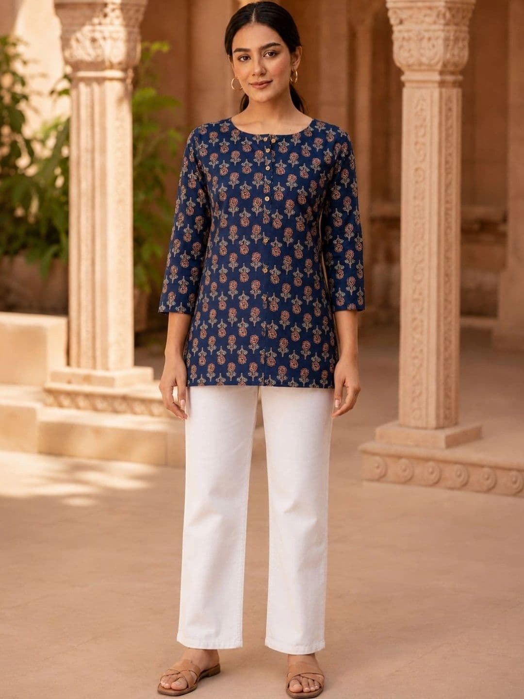 FERANOID Floral Printed Pure Cotton Short Kurti thumbnail 5