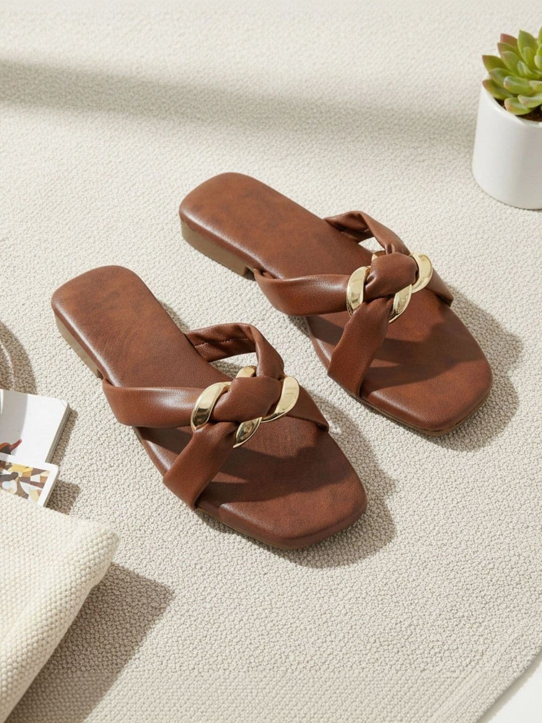 DressBerry Women Open Toe Flats with Buckles thumbnail 2