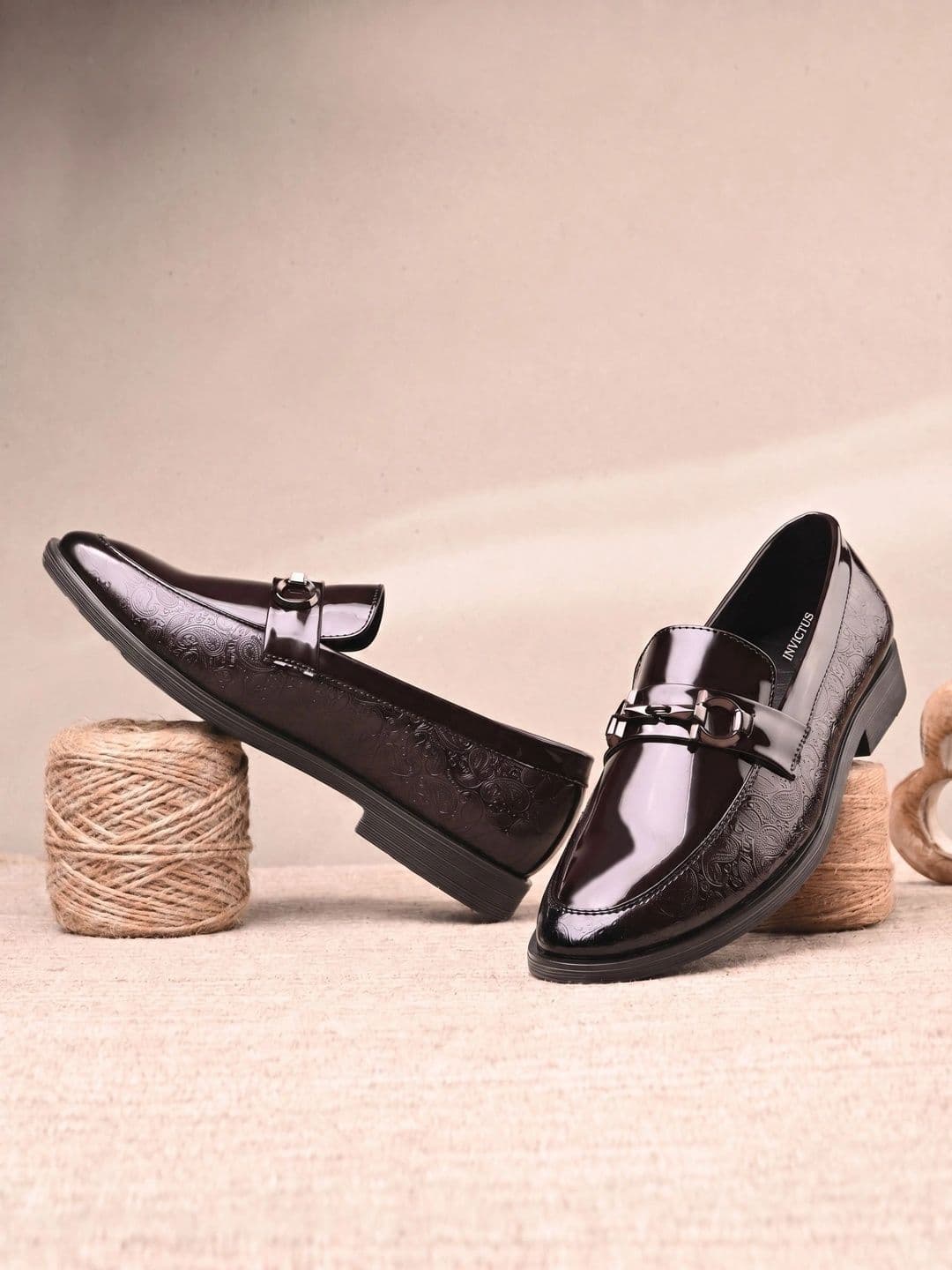 INVICTUS Round Toe Loafers Formal Shoes - view 1