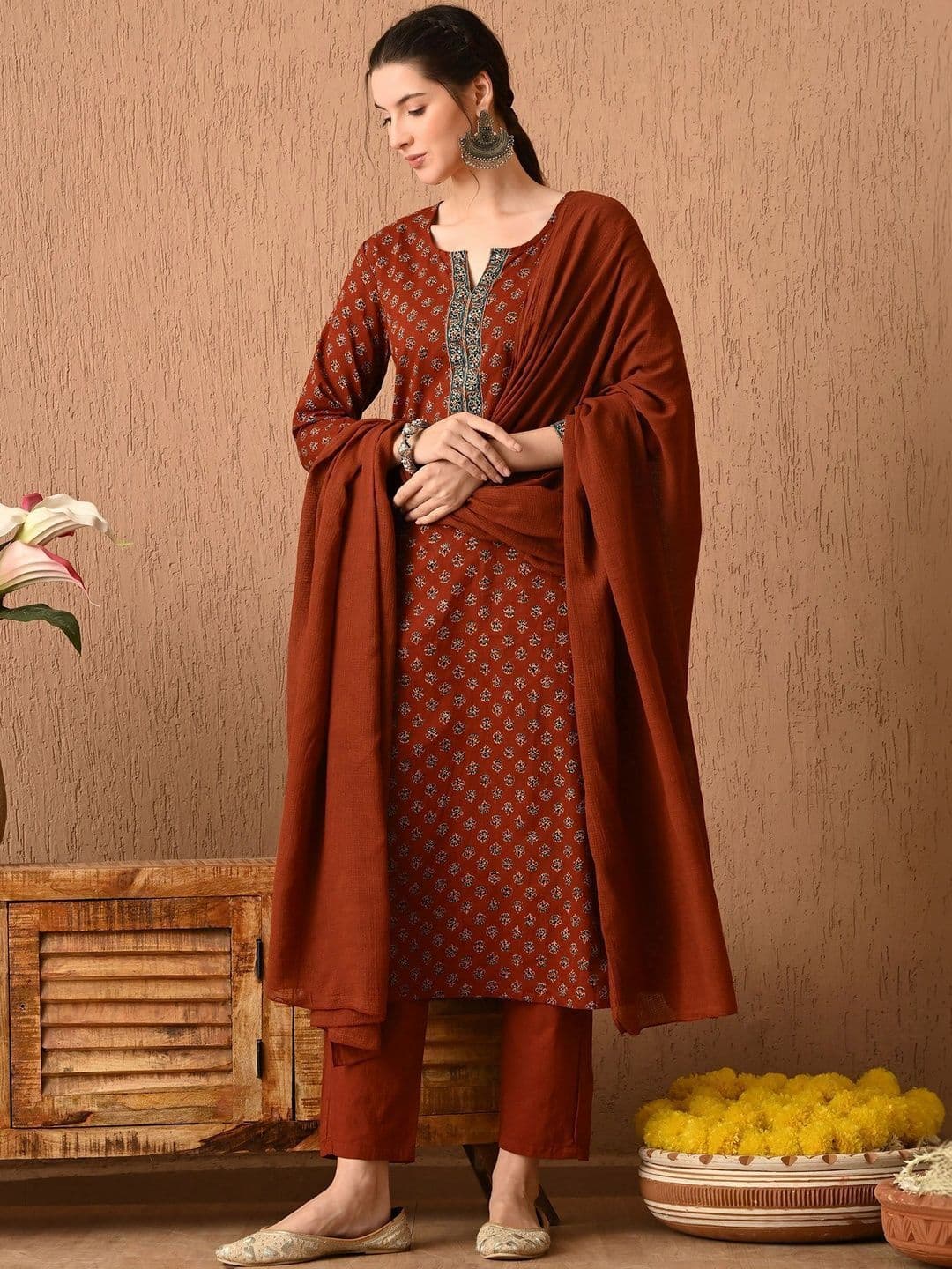 Anouk Rustic Women Ethnic Motifs Printed Regular Pure Cotton Kurta with Trousers & With Dupatta thumbnail 6