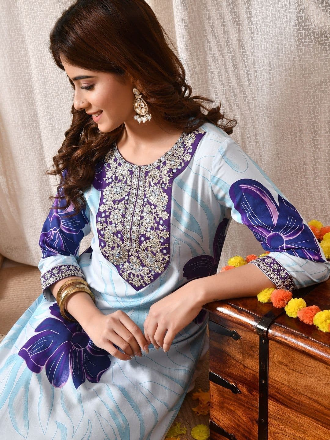 BKApparels Women Embroidered Floral Kurta thumbnail 3