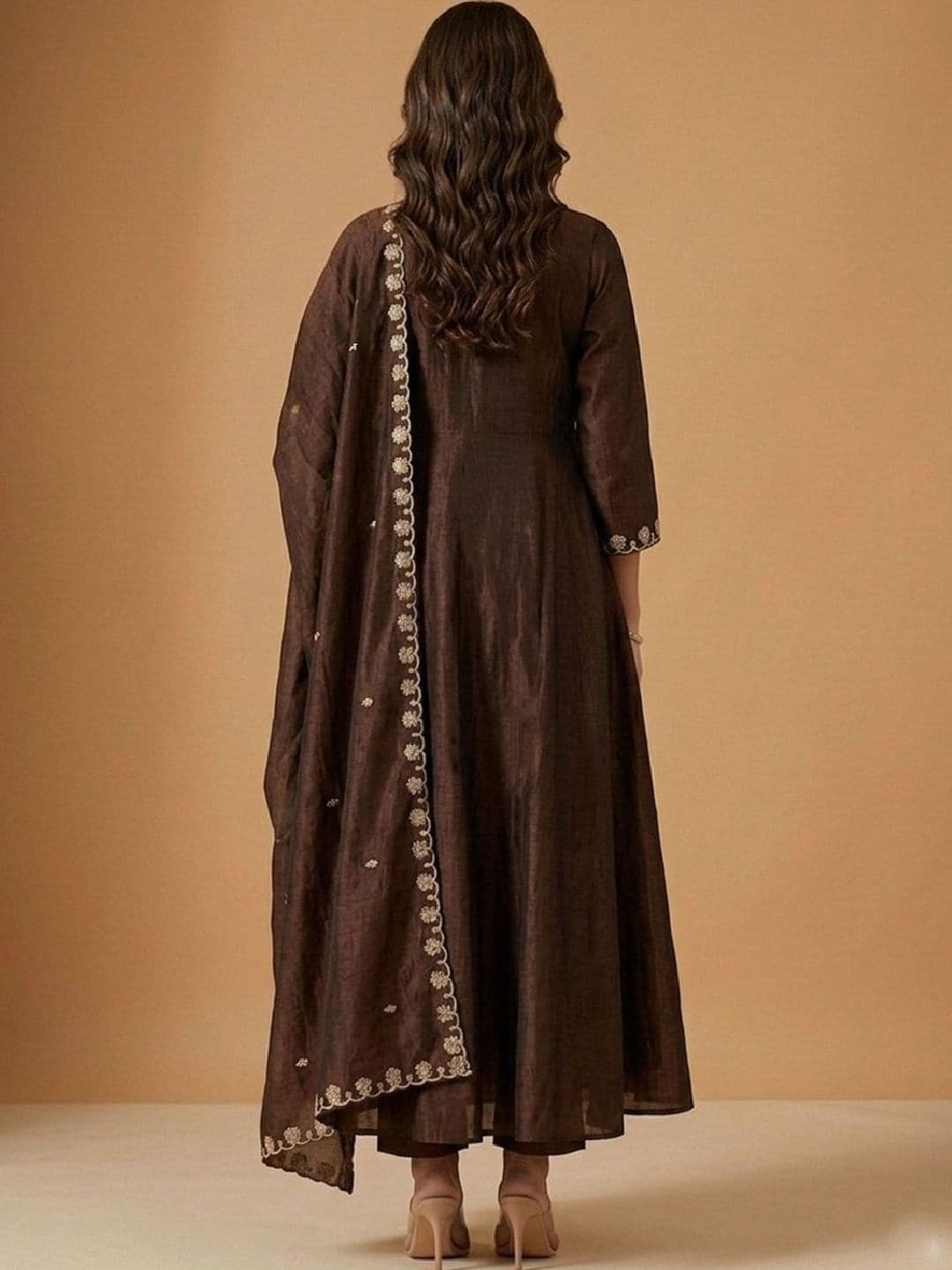 Varanga Women Ethnic Motifs Embroidered Regular Thread Work Kurta with Trousers & With Dupatta thumbnail 2