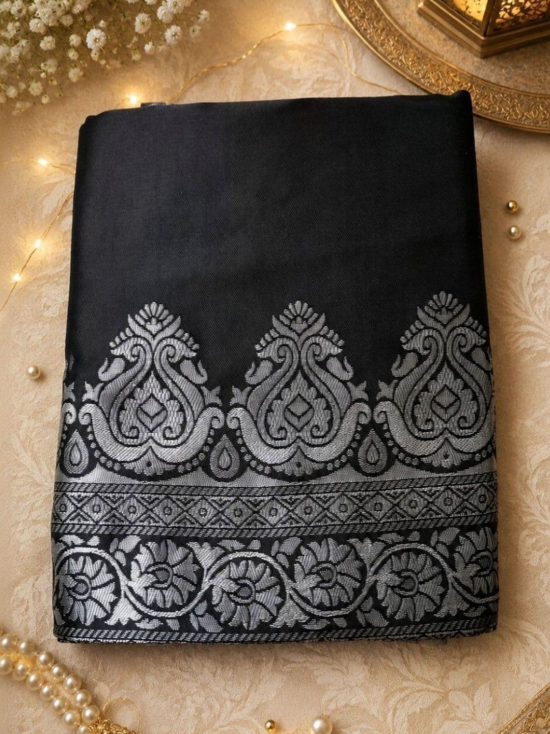 Prisan Women Black Woven Banarasi Soft Silk Saree with Unstitched Blouse thumbnail 4