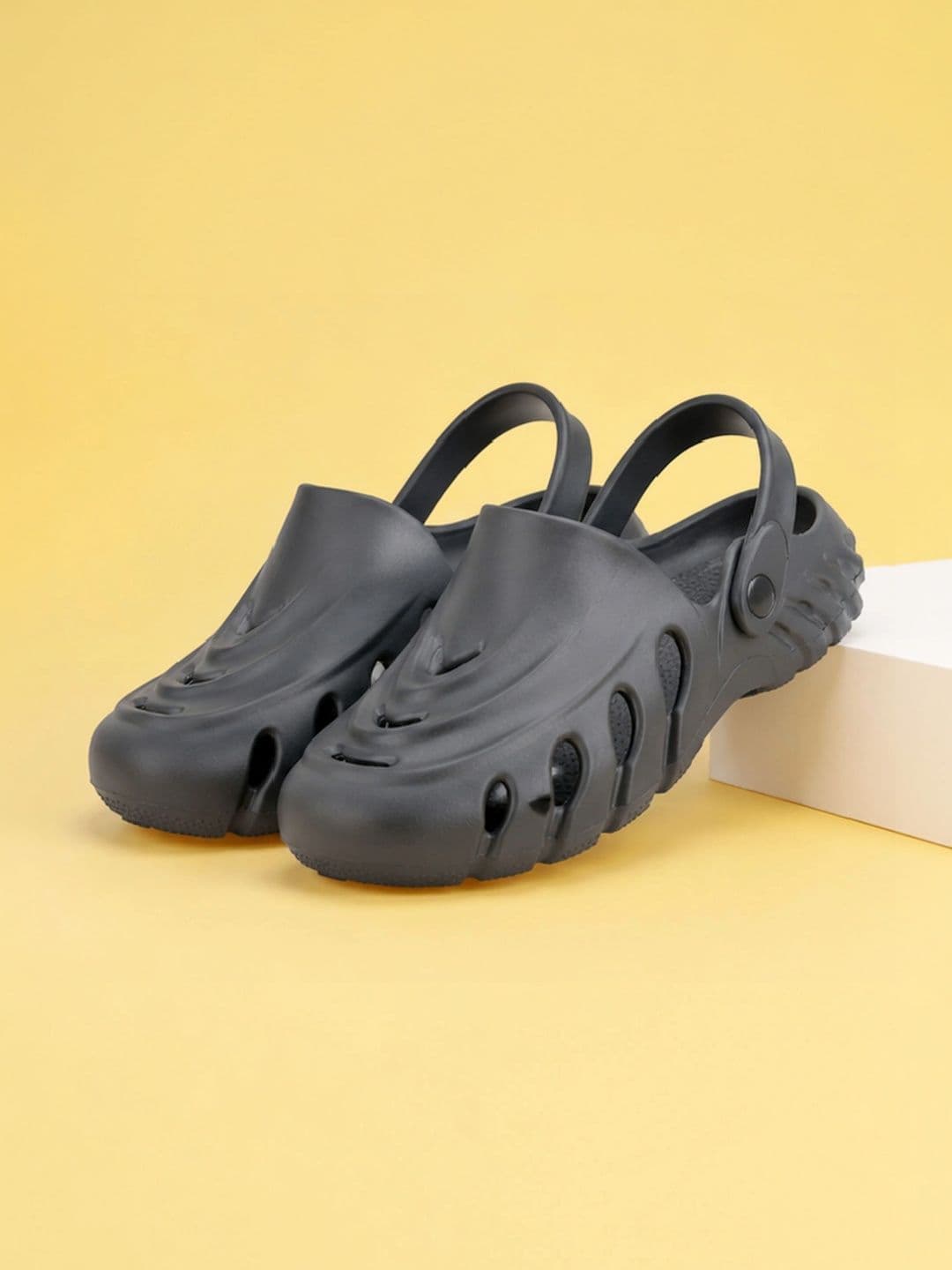 Golazo Men Clogs - view 1