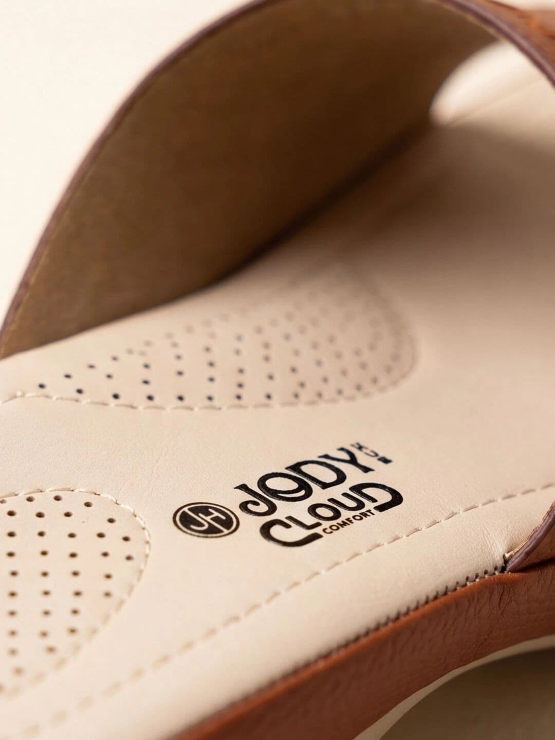 JodyHub Textured Wedge Mules thumbnail 3