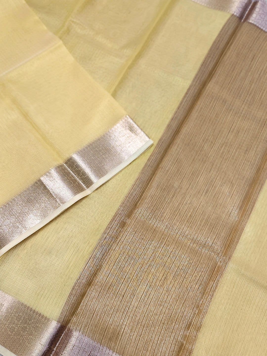 Naveera Woven Design Zari Pure Cotton Designer Banarasi Saree thumbnail 3