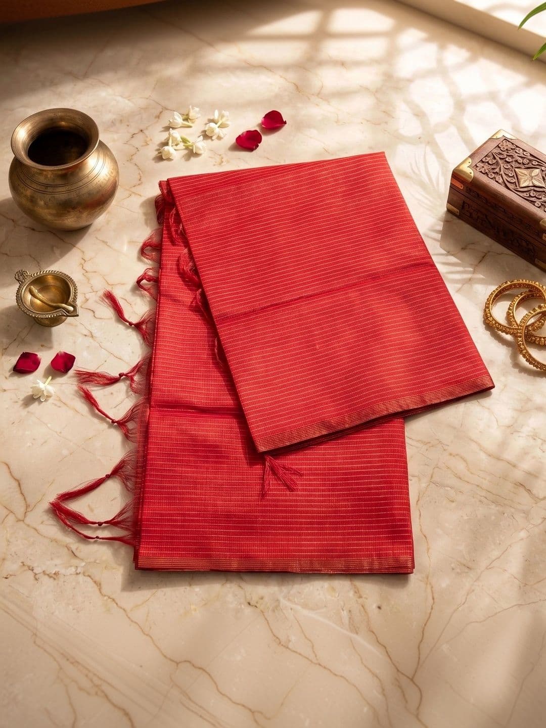 Naveera Woven Design Zari Tissue Designer Banarasi Saree thumbnail 2