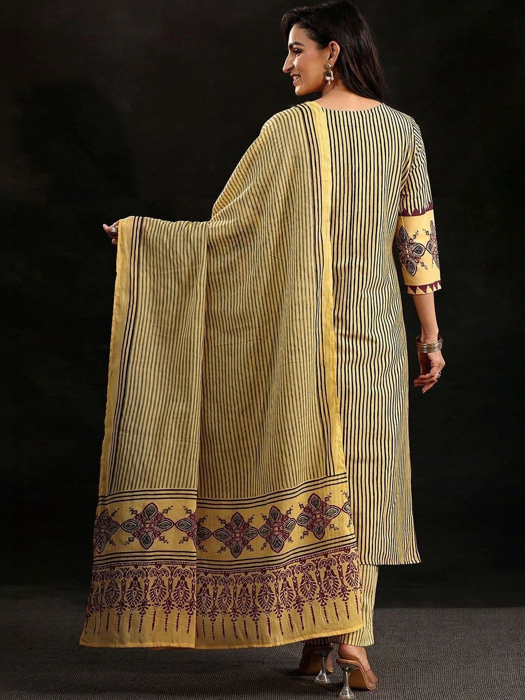 Libas Women Ethnic Motifs Printed Regular Kurta with Trousers & With Dupatta thumbnail 3