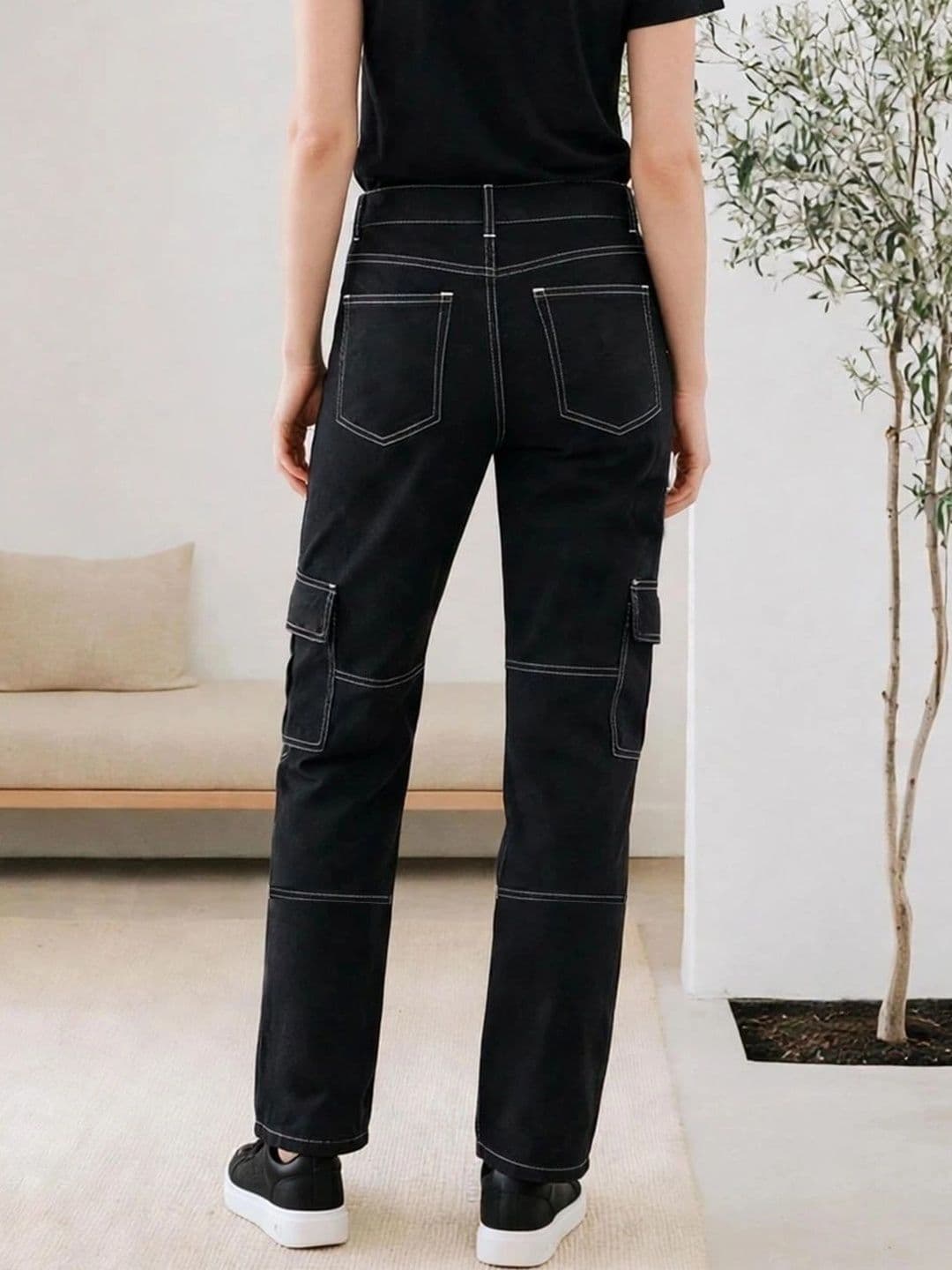 FLARING Women Classic Regular Fit Mid-Rise Coated Stretchable Jeans thumbnail 2