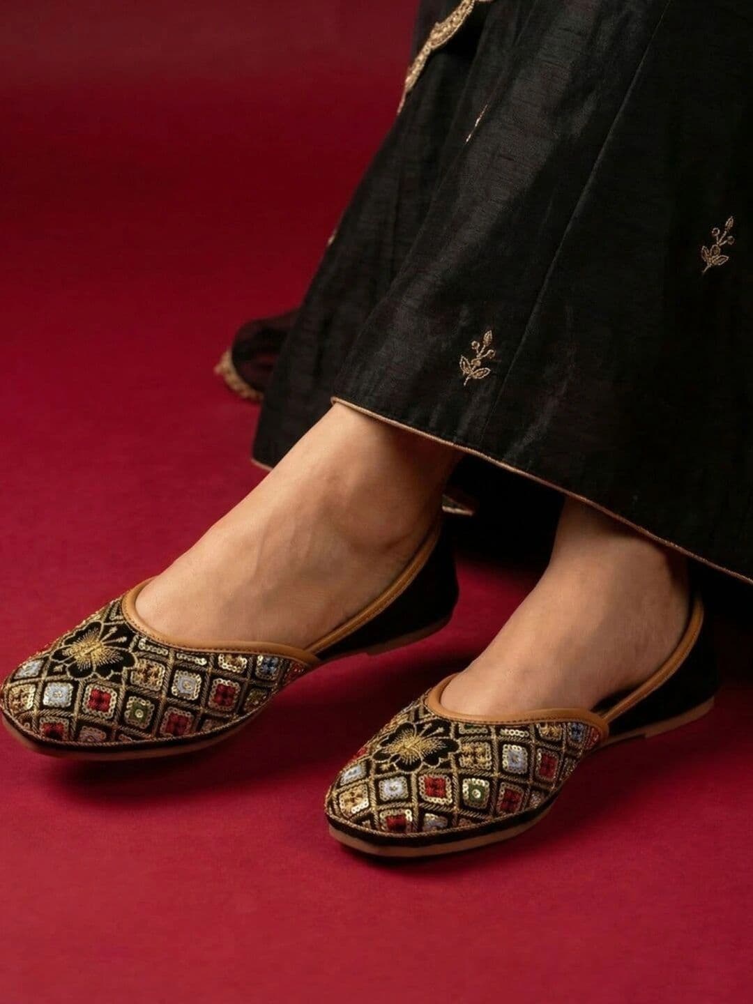 JodyHub Women Embellished Party Mojaris Flats thumbnail 2