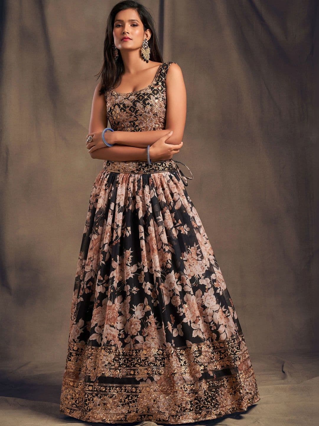 Zeel Clothing Embellished Sequinned Semi-Stitched Lehenga & Unstitched Blouse With Dupatta thumbnail 4