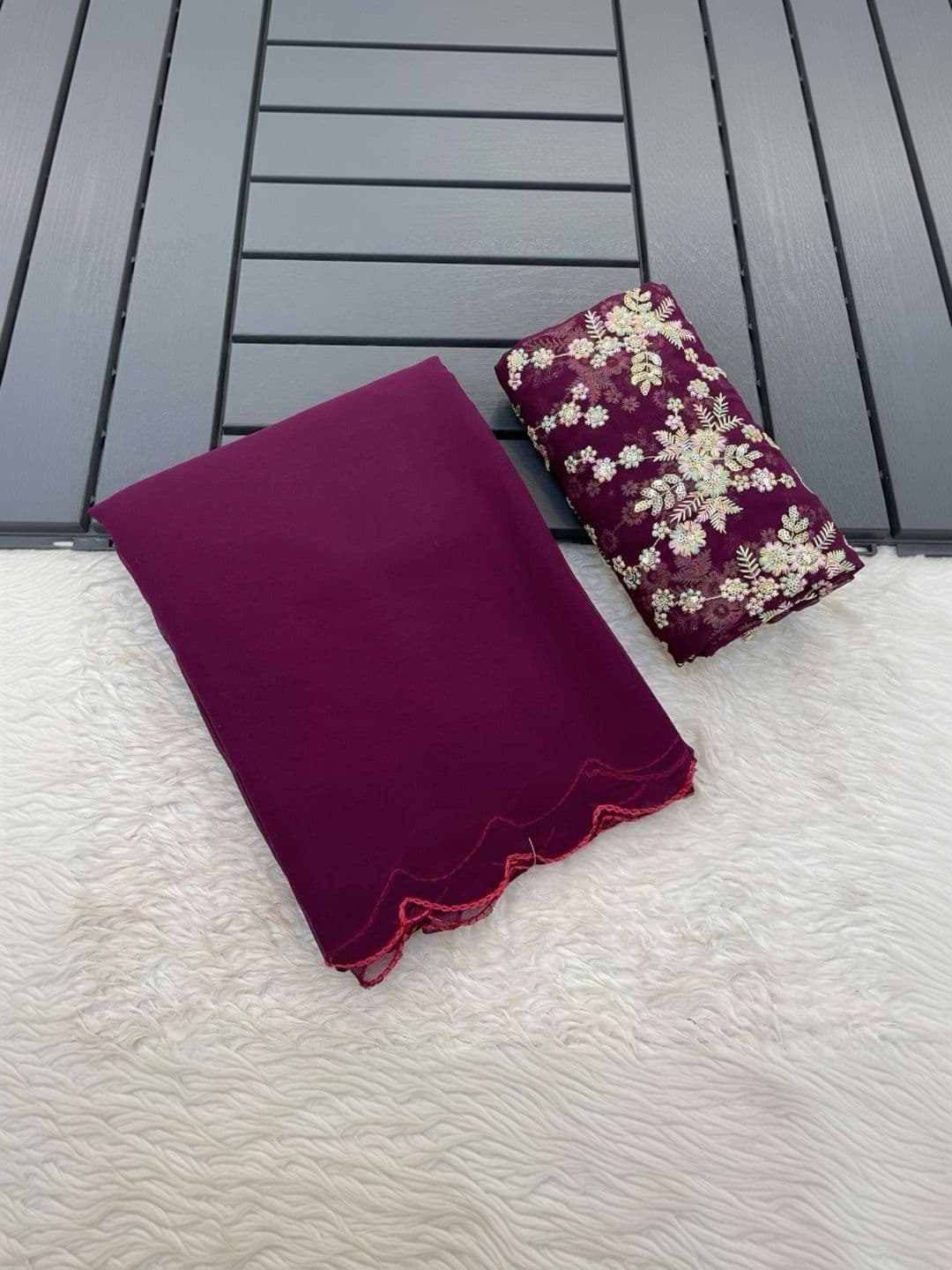 Vastra Drape Floral Embroidered Poly Georgette Saree thumbnail 4