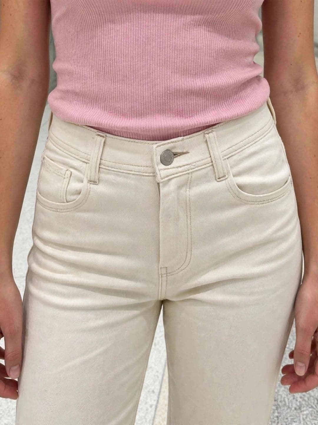 Metronaut Women Classic Regular Fit Mid-Rise Stretchable Jeans thumbnail 3