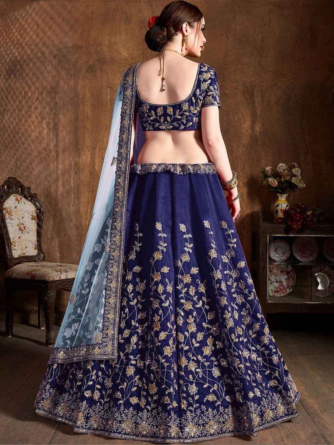 Zeel Clothing Embroidered Sequinned Semi-Stitched Lehenga & Unstitched Blouse With Dupatta thumbnail 5
