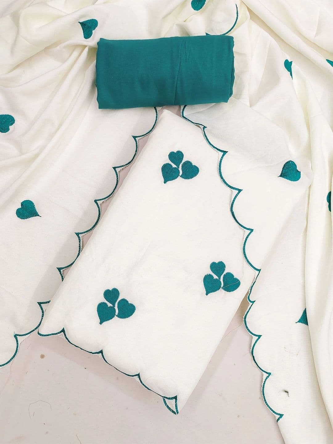 Nayanthara Trends Embroidered Art Silk Unstitched Dress Material thumbnail 3
