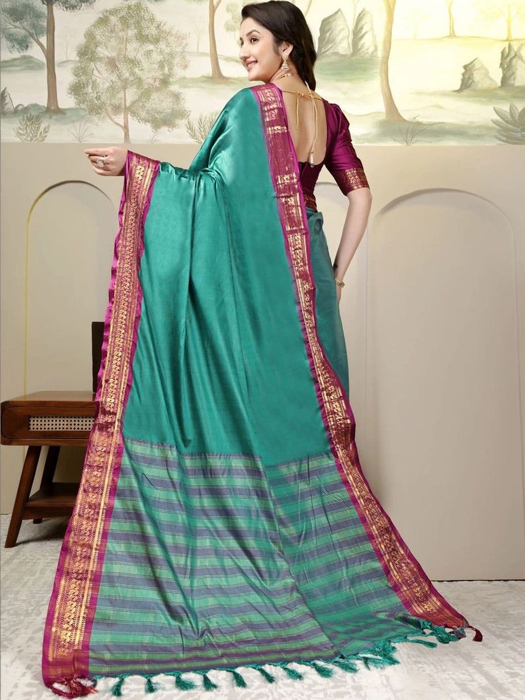 DEVANSH ENTERPRISE Striped Zari Silk Blend Banarasi Saree thumbnail 6