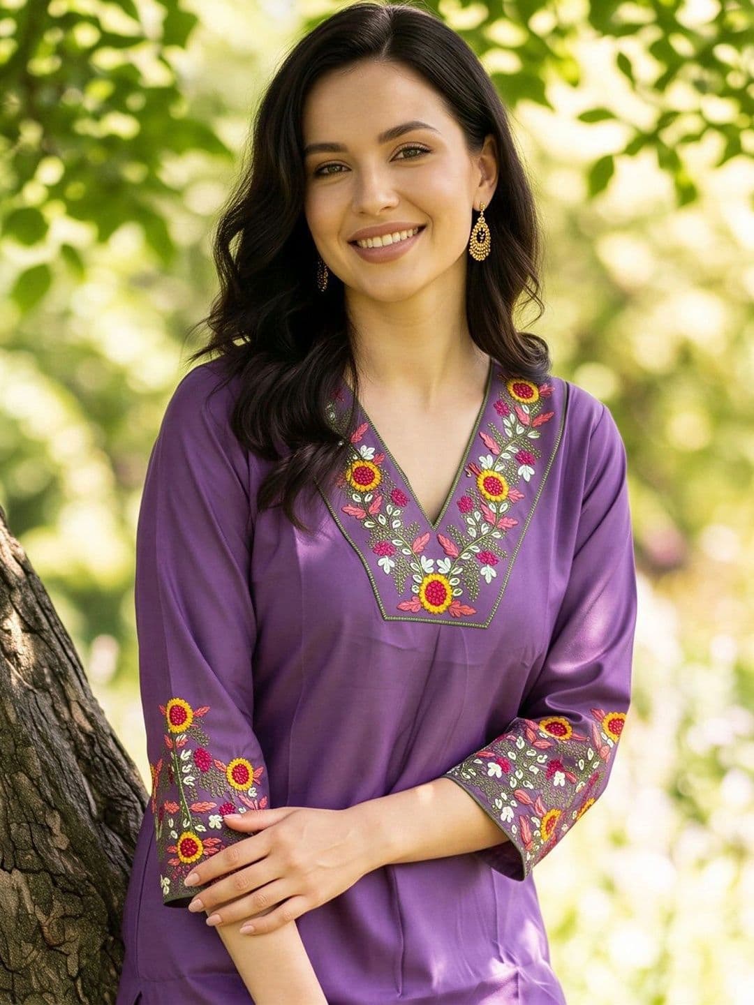 Indo Era Women Floral Embroidered Regular Thread Work Kurta with Trousers thumbnail 6