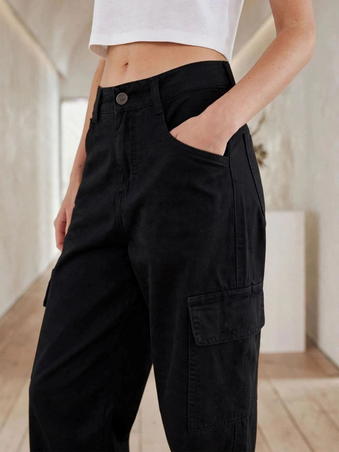 COMFITS Women Classic Regular Fit Mid-Rise Stretchable Jeans thumbnail 4