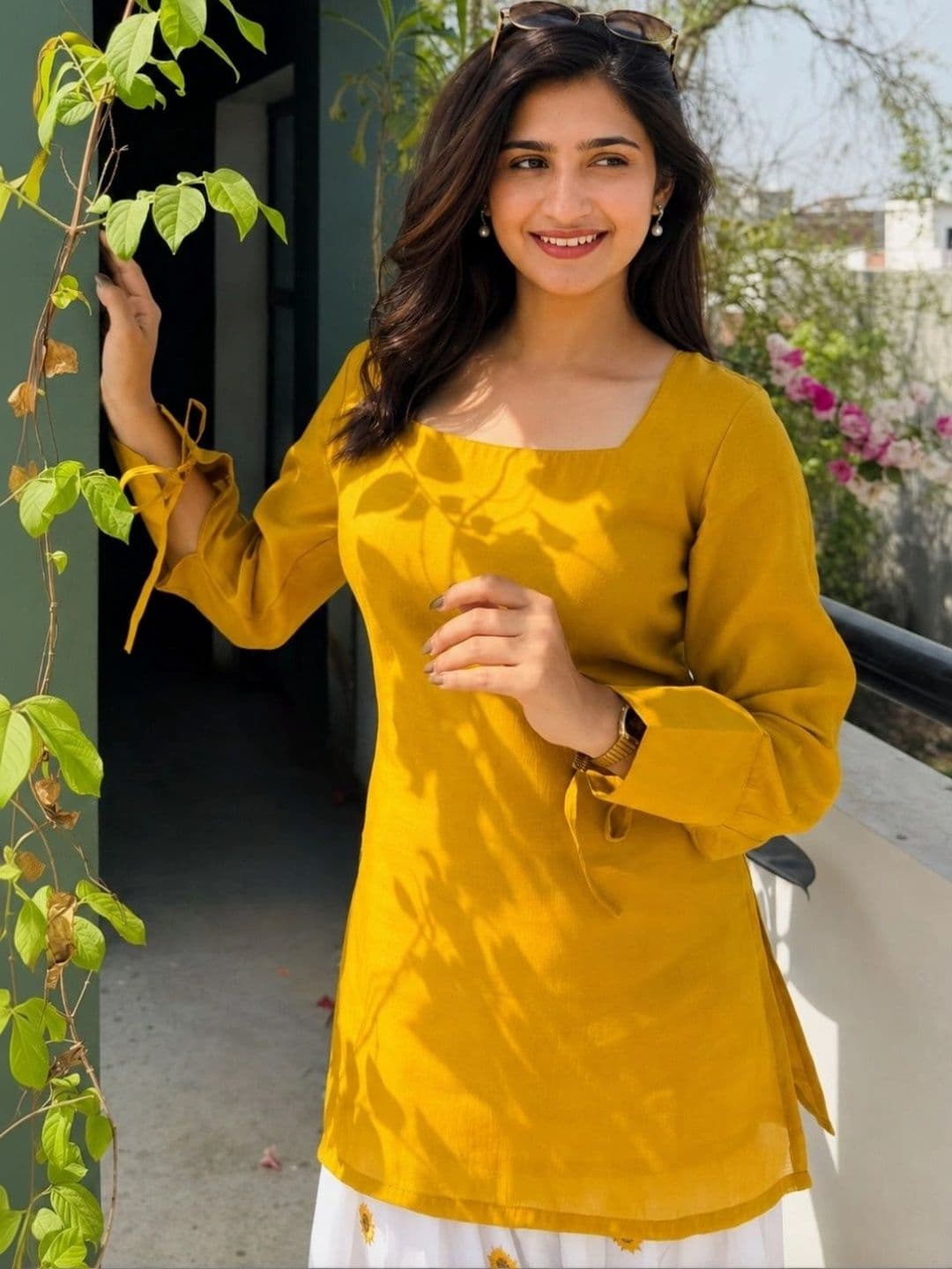 TWINS LADY Women Floral Regular Kurti with Patiala thumbnail 5